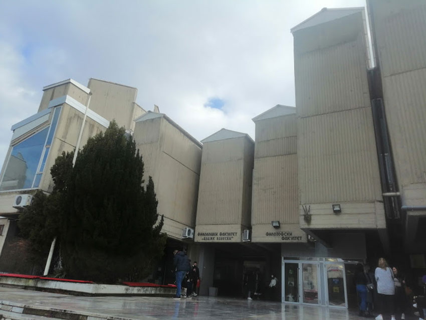 Makedonskiot jazik pred golem poraz